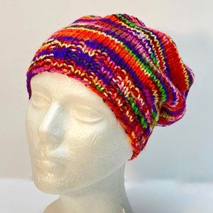 NWT HandKnit Bright Rainbow Multicolor Hipster Slouch Beanie Hat Size 5-10 Years